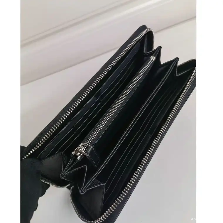 Official Brother Sam 2209YZ0072 Prada Bag 0810